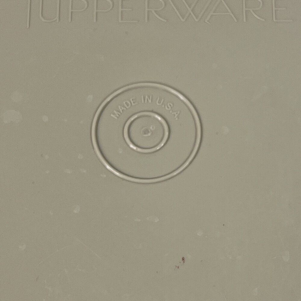 Vintage Original Tupperware Deviled Egg Carrier / Holder - Harvest Gold - Picture 4 of 10